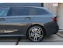 BMW 3-Serie Touring 330e M sport | Dravit Grau | Pano | 360•