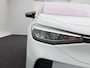 Volkswagen ID.4 First 77 kWh 204 Pk | Trekhaak | Adaptive Cruise | Stoel/Stuur Verwarming | Camera | CarPlay | 20 Inch | 104.081 Km !!