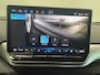 Volkswagen ID.4 Pro Limited Edition 77 kWh Navigatie Apple Carplay/Android Auto Keyless PDC V+A Climate Control DAB+ Lane Assist Adaptieve Cruise control Velours / Alcantara bekleding 19" Lichtmetalen Velgen
