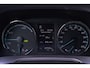 Toyota RAV4 AWD Dynamic Team-Duitsland navigatie camera 1650kg trekgewicht onderhouds historie electrische achterklep stoel/stuurverwarming private-glas half lederen bekleding