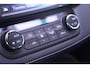 Toyota RAV4 AWD Dynamic Team-Duitsland navigatie camera 1650kg trekgewicht onderhouds historie electrische achterklep stoel/stuurverwarming private-glas half lederen bekleding