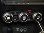 Renault Clio 1.0 TCe 100 PK Bi-Fuel Intens Navigatie | Camera  |  Climate  Control | Cruise Control | Parkeersensoren | Lichtmetalen Velgen