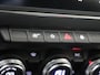 Renault Clio 1.0 TCe 100 PK Bi-Fuel Intens Navigatie | Camera  |  Climate  Control | Cruise Control | Parkeersensoren | Lichtmetalen Velgen