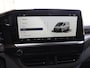 Volkswagen e-Transporter Caravelle 32 L1H1 Life 64 kWh | 9 persoons | Navigatie | Cruise control | ECC | Camera | App connect | Stoelverwarming | LED | PDC | 17" LM velgen | Life pakket | DAB+ |