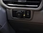 Volkswagen e-Transporter Caravelle 32 L1H1 Life 64 kWh | 9 persoons | Navigatie | Cruise control | ECC | Camera | App connect | Stoelverwarming | LED | PDC | 17" LM velgen | Life pakket | DAB+ |