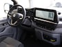 Volkswagen e-Transporter Caravelle 32 L1H1 Life 64 kWh | 9 persoons | Navigatie | Cruise control | ECC | Camera | App connect | Stoelverwarming | LED | PDC | 17" LM velgen | Life pakket | DAB+ |