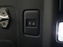 Land Rover Defender 2.0 P300e PHEV S Forest Edition | Comfort Pack | Convenience Pack | ClearSight binnenspiegel | Meridian Sound System | Panoramadak |