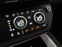 Land Rover Defender 2.0 P300e PHEV S Forest Edition | Comfort Pack | Convenience Pack | ClearSight binnenspiegel | Meridian Sound System | Panoramadak |