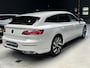 Volkswagen Arteon Shooting Brake 1.4 TSI eHybrid R-Line Business+ DIGI DISPLAY I TREKHAAK I FULL LED| SOH 94%