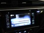 Toyota Auris 1.8 Hybrid Trend - ORIGINEEL NEDERLANDSE AUTO - ACHTERUITRIJCAMERA - AUTOMATISCHE CLIMATE CONTROL - NAVIGATIESYSTEEM FULL MAP - PANORAMADAK - CRUISE CONTROL - RIJSTROOKSENSOR - VERKEERSBORDDETECTIE - GROOTLICHTASSISTENT - DAB ONTVANGER - LICHTMETALEN VELGEN 16" - EXTRA GETINT GLAS - LED ACHTERLICHTEN