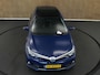 Toyota Auris 1.8 Hybrid Trend - ORIGINEEL NEDERLANDSE AUTO - ACHTERUITRIJCAMERA - AUTOMATISCHE CLIMATE CONTROL - NAVIGATIESYSTEEM FULL MAP - PANORAMADAK - CRUISE CONTROL - RIJSTROOKSENSOR - VERKEERSBORDDETECTIE - GROOTLICHTASSISTENT - DAB ONTVANGER - LICHTMETALEN VELGEN 16" - EXTRA GETINT GLAS - LED ACHTERLICHTEN