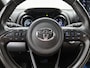 Toyota Yaris 1.5 Hybrid Executive limited | Head-Up Display | Parkeersensoren voor+achter | Stoel+stuurverwarming | draadloze telefoonlader | Apple CarPlay/Android auto | Cruise Control Adaptive |
