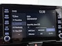 Toyota Yaris 1.5 Hybrid Executive limited | Head-Up Display | Parkeersensoren voor+achter | Stoel+stuurverwarming | draadloze telefoonlader | Apple CarPlay/Android auto | Cruise Control Adaptive |