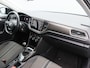Volkswagen T-Roc 1.0 TSi 115 Pk Style | Stoel/Stuurverwarming | Adaptive Cruise | Panorama dak | Trekhaak | Camera | Climatronic | CarPlay | 17 Inch | 73.436 Km !!