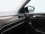 Volkswagen T-Roc 1.0 TSi 115 Pk Style | Stoel/Stuurverwarming | Adaptive Cruise | Panorama dak | Trekhaak | Camera | Climatronic | CarPlay | 17 Inch | 73.436 Km !!