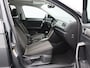 Volkswagen T-Roc 1.5 TSi 150 Pk Style | Trekhaak | Panorama dak | Adaptive Cruise | Parkeersensoren | Climatronic | CarPlay | 18 Inch | 49.300 Km !!