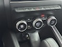 Renault Clio 1.6 E-Tech Hybrid 145 E-Tech Engineered | Pack Advanced Safety | Pack Lightning | Apple Carplay/Android Auto | cruise control | electronic climate control | lederen/stof bekleding | LED koplampen | lichtmetalen velgen 17" | navigatiesysteem |