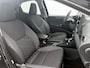 Toyota Yaris 1.5 Hybrid 115 Dynamic Comfort Pack | BTW voertuig | Dodehoek detectie | Stoel+stuurverwarming | Parkeersensoren voor+achter | Apple CarPlay/Android Auto | Cruise Control Adaptive |