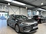 Ford Focus Wagon EcoBoost Hybrid 155pk ST Line X | AUTOMAAT | Matrix LED | Adapt. Cruise | AGR Stoel | Elektrische Achterklep | Winterpack | SYNC 4 |