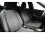 Peugeot 2008 1.2 Hybrid 136 Style Climate | Carplay | Cruise | Parkeersensoren Achter | LED | DAB | Airco (automatisch) | Apple Carplay/Android Auto|telefoonintegratie premium | Centrale deurvergrendeling met afstandsbediening