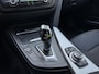 BMW 3-Serie 320i Upgrade Edition Automaat | Navigatie | Cruise | Climate | Sensoren | Lichtmetaal