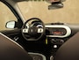 Renault Twingo 1.0 SCe Intens - ORIGINEEL NEDERLANDSE AUTO - AFKOMSTIG VAN 1E EIGENAAR - ELEKTRISCH CABRIODAK - PARKEERSENSOREN ACHTER - 16 INCH LICHT METALEN VELGEN - BLUETOOTH - CRUISE CONTROL - DEELS LEDEREN BEKLEDING - CLIMATE CONTROL