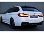 BMW 5-Serie Touring 520i High Executive M-Sport/Panorama/Lee