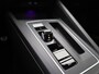 Volkswagen Golf 1.5 eTSI Aut. R-Line | Panoramadak | IQ Light | BlackStyle | Winterpakket | HeadUp Display | 18" Velgen |