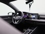 Volkswagen Golf 1.5 eTSI Aut. R-Line | Panoramadak | IQ Light | BlackStyle | Winterpakket | HeadUp Display | 18" Velgen |