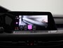 Volkswagen Golf 1.5 eTSI Aut. R-Line | Panoramadak | IQ Light | BlackStyle | Winterpakket | HeadUp Display | 18" Velgen |