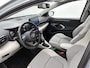 Toyota Yaris 1.5 Hybrid Style | BTW Voertuig | lichte kleur interieur | Half leder/stof | Stoelverwarming | 17" velgen | Navigatie | Apple CarPlay/Android auto | Cruise Control Adaptive | Climate Control |