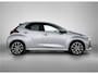 Toyota Yaris 1.5 Hybrid Style | BTW Voertuig | lichte kleur interieur | Half leder/stof | Stoelverwarming | 17" velgen | Navigatie | Apple CarPlay/Android auto | Cruise Control Adaptive | Climate Control |