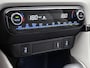 Toyota Yaris 1.5 Hybrid Style | BTW Voertuig | lichte kleur interieur | Half leder/stof | Stoelverwarming | 17" velgen | Navigatie | Apple CarPlay/Android auto | Cruise Control Adaptive | Climate Control |