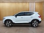 Volvo XC40 2.0 B4 Plus Dark | BLIS | Verwarmde Voorstoelen | Camera | Keyless start / entry | Harman Kardon |