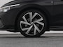 Volkswagen Golf Variant 1.5 eTSI R-Line Business | CAMERA | ADAPTIVE | TREKHAAK | STOEL- EN STUURVERW.