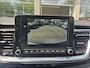 Kia Stonic 1.0 T-GDi MHEV DynamicPlusLine | Afneembare Trekhaak | Cruise Control | Climate Control | Navigatie | Camera | LM Velgen |