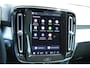 Volvo XC40 2.0 B4 Plus Dark | Google Services | Achteruitrijcamera | Harman/Kardon audio | Bestuurdersstoel met geheugenfunctie | Apple carplay | Android auto | Stoel/stuurwiel verwarming | Semi elektrische trekhaak