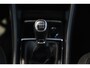 Skoda Karoq 1.0 TSI Business Edition Trekhaak Navigatie Carplay Android Climate Adaptive Cruise LMV Parkeersensor