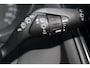 Ford Focus 1.0-125pk Titanium. Uiterst nette Ford Focus, slechts 54.000km ! Autm. airco dual, trekhaak, cruise control, navigatie, telefoonnvoorb., metallic lak, LM wielen, camera, parkeersensoren v+a, parkeerassistent etc.