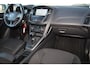 Ford Focus 1.0-125pk Titanium. Uiterst nette Ford Focus, slechts 54.000km ! Autm. airco dual, trekhaak, cruise control, navigatie, telefoonnvoorb., metallic lak, LM wielen, camera, parkeersensoren v+a, parkeerassistent etc.