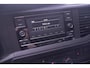 Volkswagen Transporter 2.0 TDI 110 pk L2H1 Airco, 2-Zits, Achterklep Laadruimte Pakket, PDC V+A, Dakdragers