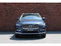 Volvo XC60 2.0 T6 Plug-in hybrid AWD Essential Bright | Stoel-/ stuurwielverwarming | Trekhaak, inklapbaar | Adaptieve Cruise control | Pilot Assist | Verwarmde achterbank | Parkeersensoren voor + achter | 19 inch. lichtmetalen velgen | All-season banden | Achteruitrijcamera | BLIS | Apple carplay/ Android auto