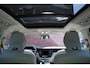 Volvo XC60 2.0 T6 Plug-in hybrid AWD Essential Bright | Stoel-/ stuurwielverwarming | Trekhaak, inklapbaar | Adaptieve Cruise control | Pilot Assist | Verwarmde achterbank | Parkeersensoren voor + achter | 19 inch. lichtmetalen velgen | All-season banden | Achteruitrijcamera | BLIS | Apple carplay/ Android auto