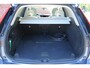 Volvo XC60 2.0 T6 Plug-in hybrid AWD Essential Bright | Stoel-/ stuurwielverwarming | Trekhaak, inklapbaar | Adaptieve Cruise control | Pilot Assist | Verwarmde achterbank | Parkeersensoren voor + achter | 19 inch. lichtmetalen velgen | All-season banden | Achteruitrijcamera | BLIS | Apple carplay/ Android auto