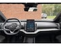 Volvo EX30 Cross Country Twin Motor Performance Ultra 69 kWh | Panoramadak | Power Seats | Adaptieve Cruise Control | Apple Carplay | 360 Graden Camera | Parkeerverwarming | Extra Getint Glas | Verwarmbare Voorstoelen | DAB+