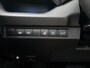 Toyota RAV4 2.5 Hybrid AWD Style Bi-Tone | Dealer onderhouden | Stoel+Stuurverwarming | Elektrische achterklep | Draadloze telefoonlader | 1650KG trekgewicht mogelijk | Apple CarPlay/Android auto | Parkeersensoren voor+achter |