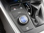 Toyota RAV4 2.5 Hybrid AWD Style Bi-Tone | Dealer onderhouden | Stoel+Stuurverwarming | Elektrische achterklep | Draadloze telefoonlader | 1650KG trekgewicht mogelijk | Apple CarPlay/Android auto | Parkeersensoren voor+achter |