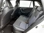 Toyota RAV4 2.5 Hybrid AWD Style Bi-Tone | Dealer onderhouden | Stoel+Stuurverwarming | Elektrische achterklep | Draadloze telefoonlader | 1650KG trekgewicht mogelijk | Apple CarPlay/Android auto | Parkeersensoren voor+achter |