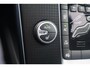 Volvo V40 2.0 D3 Business Sport | R-Design |  Trekhaak | Navigatie | High Performance Audio | Achteruitrijcamera | Parkeersensoren | Panoramadak | LED Koplampen | Keyless Entry | Lederen Bekleding | Stoelverwarming