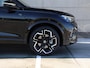 Volkswagen Tiguan 1.5 eHybrid R-Line Business 272PK DSG | Led matrix | Lederen bekleding | Camera | Trekhaak | Black style | Keyless | Dyn audio